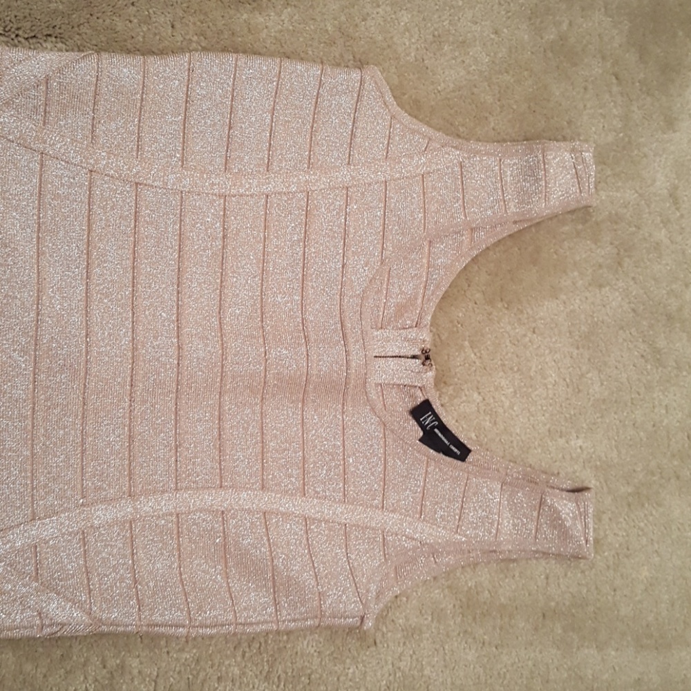 Dress - Picture 3 of 4